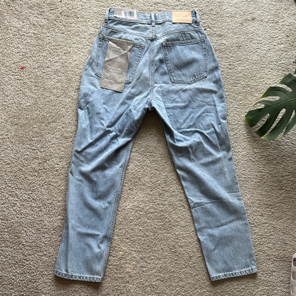Everlane 90s Straight Jean - Picture 2 of 6